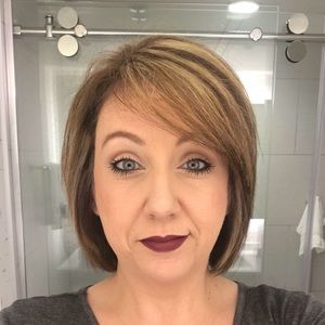 Meet your Posher, Angie